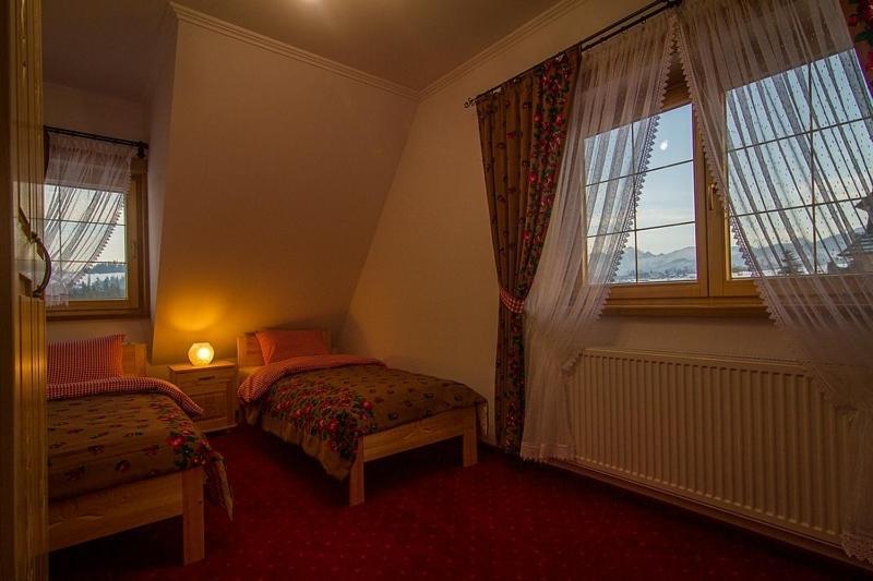 Folk Resort Domki I Apartamenty Murzasichle Ruang foto